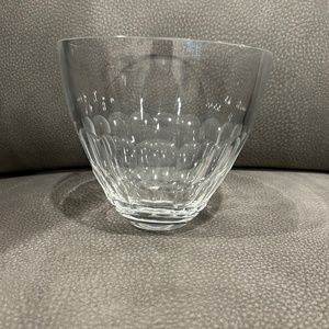 Vera Wang Flowers 5” Tall Roses Centerpiece Glass Bowl
